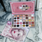 Palette de Fards à Paupières Nacrés IGOHongCO : Multicolore pour Filles Blondes avec Pinceau Inclus