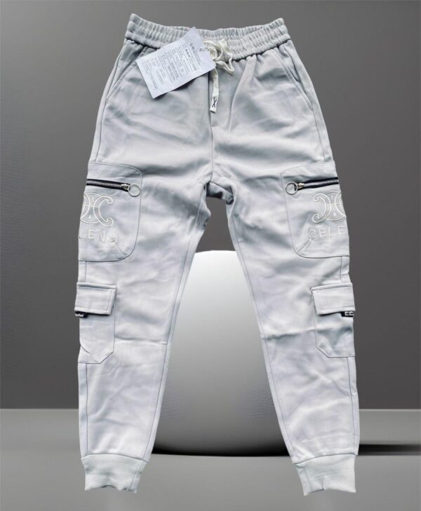 Pantalon cargo blanc de lait pour homme – Élégant et pratique, idéal pour les activités décontractées, les sorties estivales ou le quotidien.