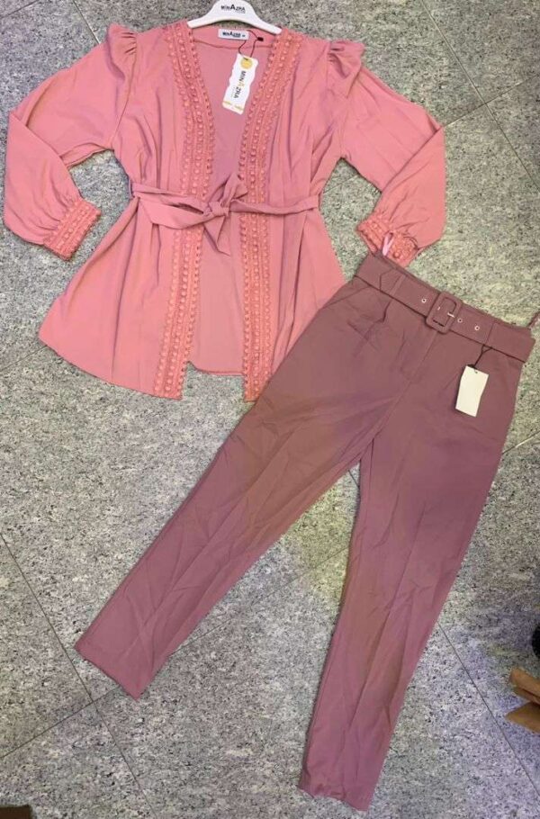 Ensemble Pantalon avec Haut pour Grande Dame – Tenue Élégante et Confortable avec Coupe Flatteuse, Idéal pour un Look Chic et Moderne en Toute Occasion – Image 12