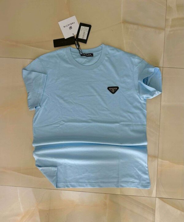 T-Shirt Homme Coupe Regular Bleu Clair - Élégance Décontractée et Confort Optimal pour un Look Frais et Chic en Toute Saison, Indispensable de la Garde-Robe