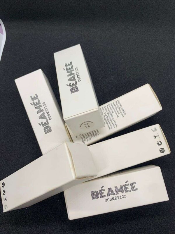 Lips Gloss BÉAMÉE COSMETICS : Éclat, Hydratation et Confort pour des Lèvres Sublimes ! – Image 4
