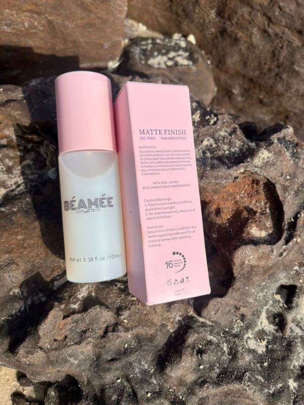 Spray de fixation de maquillage BÉAMÉE COSMETICS – Pour une tenue parfaite et durable, hydrate la peau et donne un éclat naturel à votre maquillage.