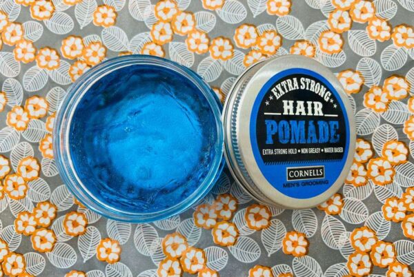 Pommade de Soin Capillaire Non Grasse – Hydratation et Brillance Sans Résidu pour Tous Types de Cheveux