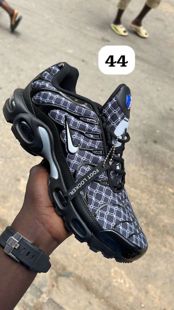 Baskets épaisses - Chaussures de sport pour un confort maximal et un style audacieux. Idéales pour le sport ou un look streetwear moderne, avec un excellent amorti. – Image 8