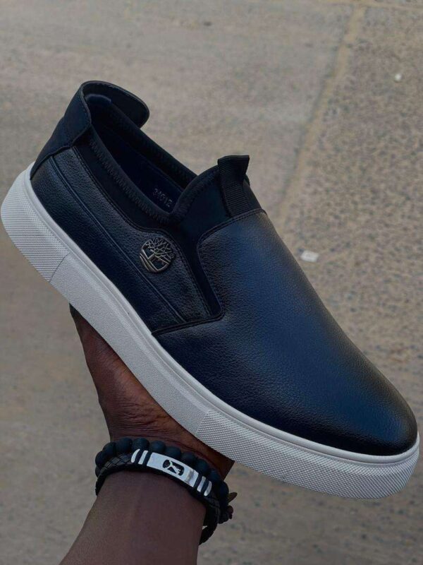 Chaussures baladeuses en cuir pour hommes : confort et style pour toutes vos aventures. Parfaites pour la randonnée ou les promenades en ville, alliant durabilité et esthétique. – Image 3