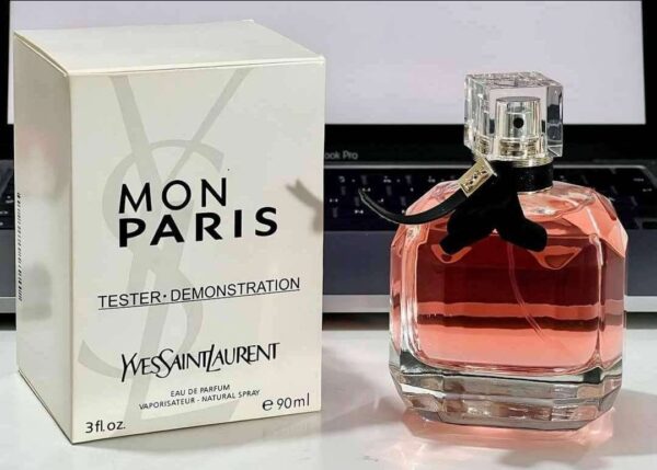 MON PARIS – YVES SAINT LAURENT Eau de Parfum TESTER 90 ml – Parfum floral et fruité pour femmes, notes romantiques et envoûtantes, élégance parisienne.