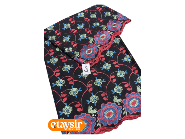 Tissu Riche Brodé – Bleu Royal à Fleurs Multicolores – Image 2
