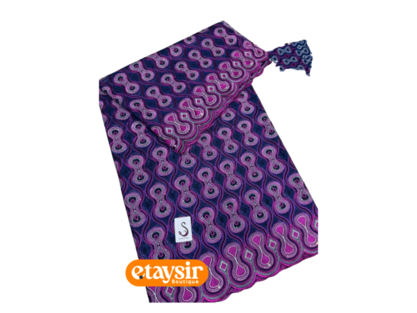 Tissu Brodé – Motif Ondulé Bleu et Fuchsia – Image 2