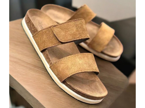 Sandales Double Bride en Suédine Caramel