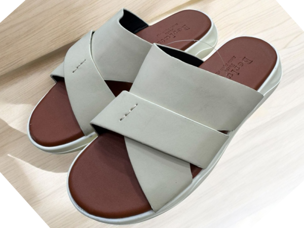 Sandales Croisées Homme – Design Moderne et Semelle Confort